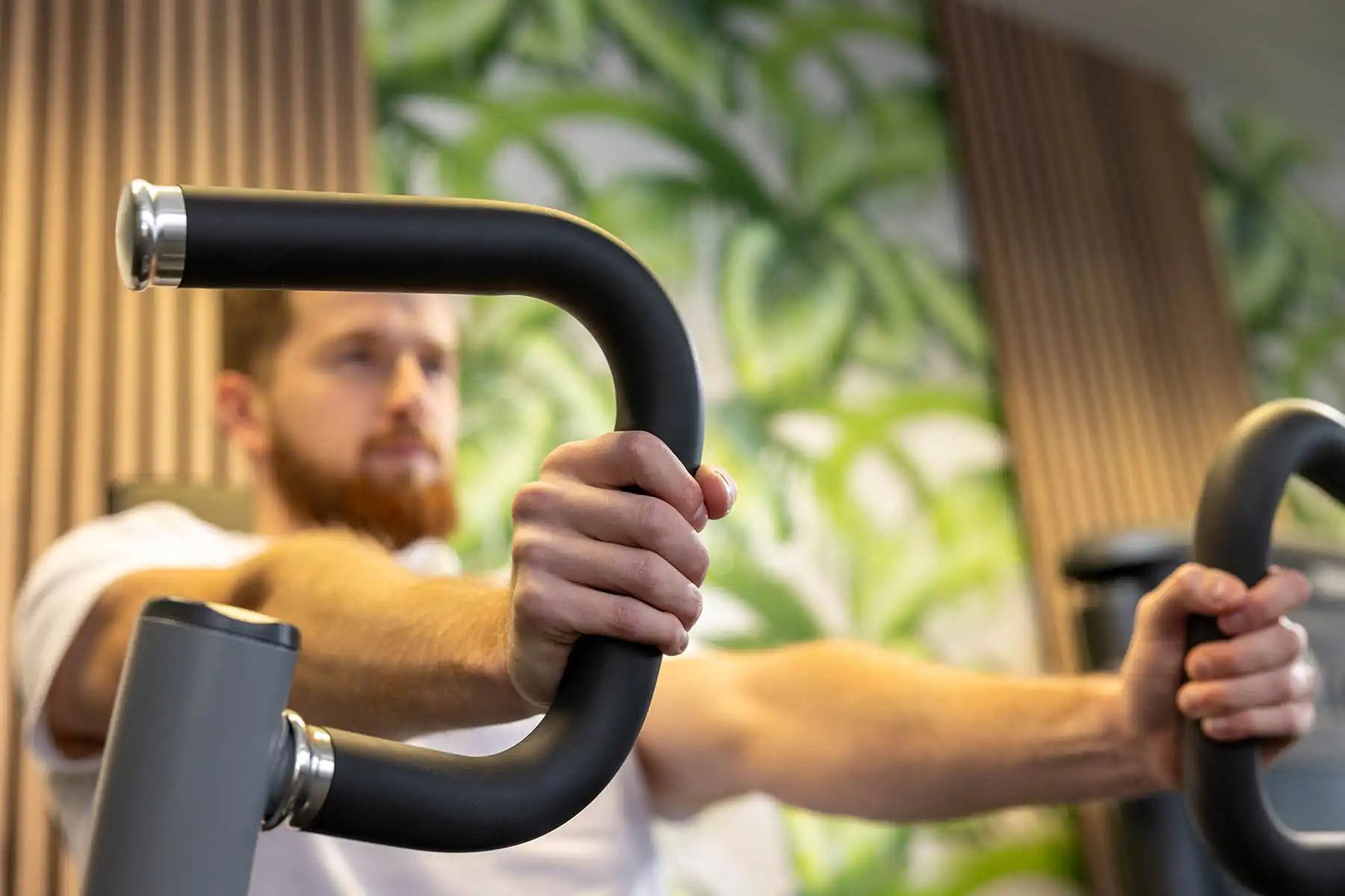 Medizinisches Training in Dübendorf – moderner Fitnessraum bei PhysioFit Kauz